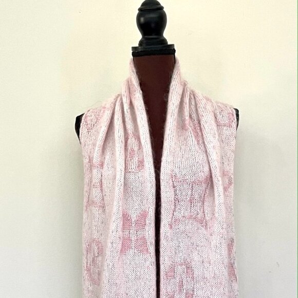 Louis Vuitton Wool Wrap Medallion Logomania Reversible Scarf - Picture 8 of 11